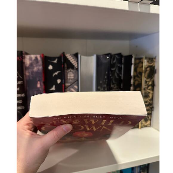 Six Wild Crowns By Holly Race ARC Paperback - Picture 5 of 8